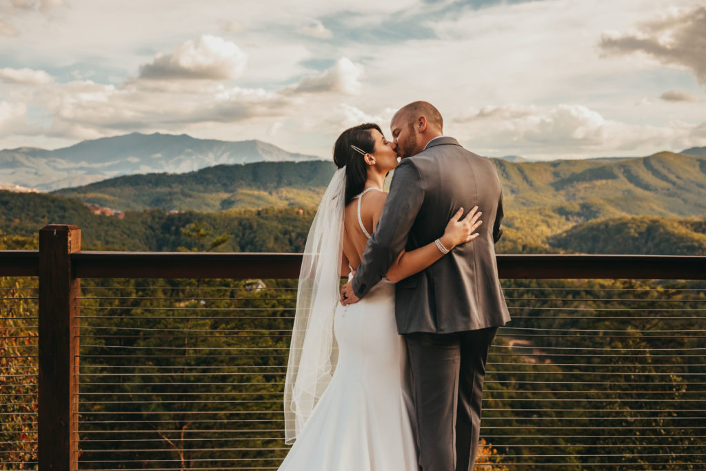 Couple Portrait | The Magnolia Venue | Lex poulakos photo| Custom Love Event Planning