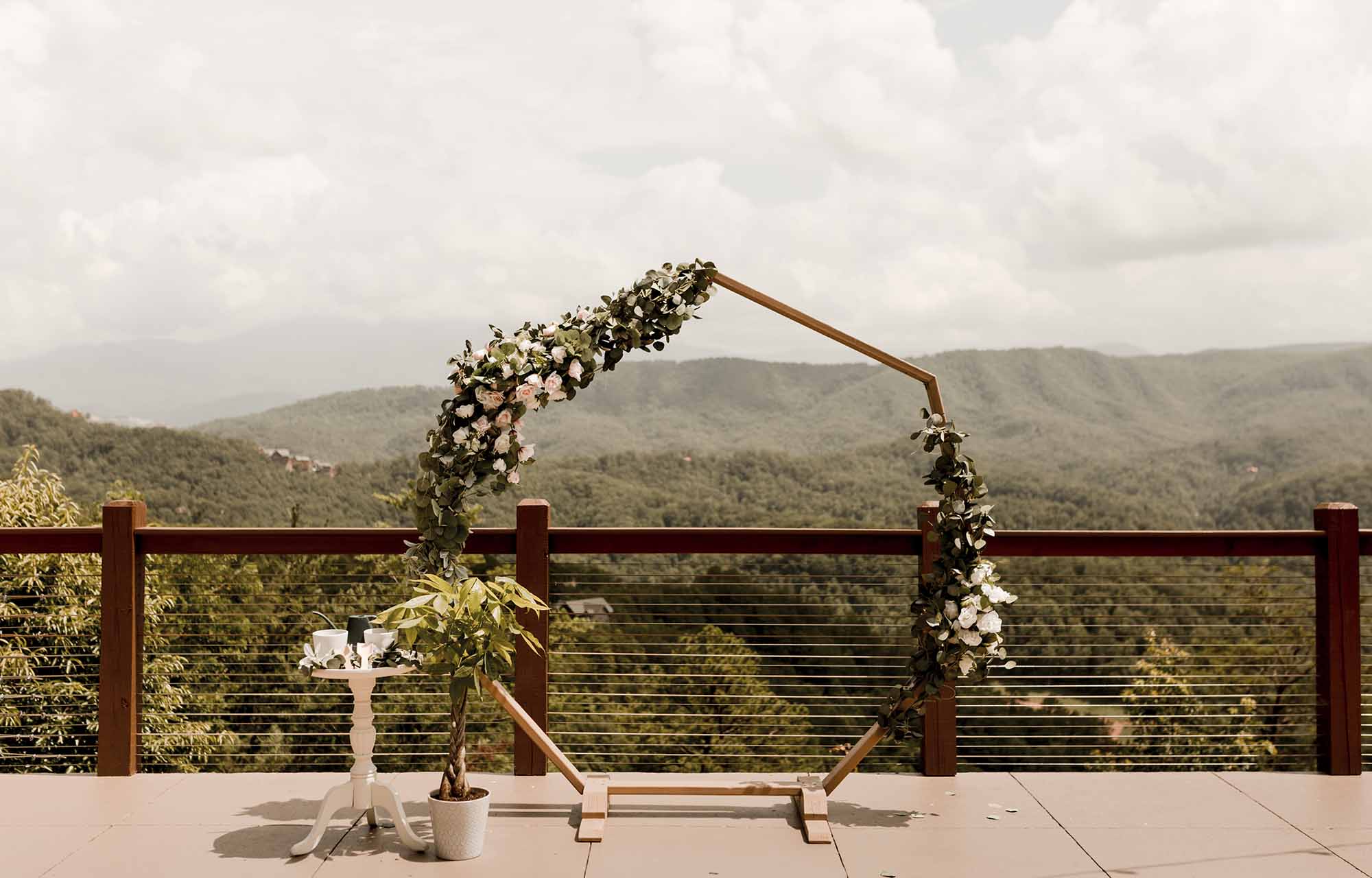 Unforgettable Wedding Arch Ideas