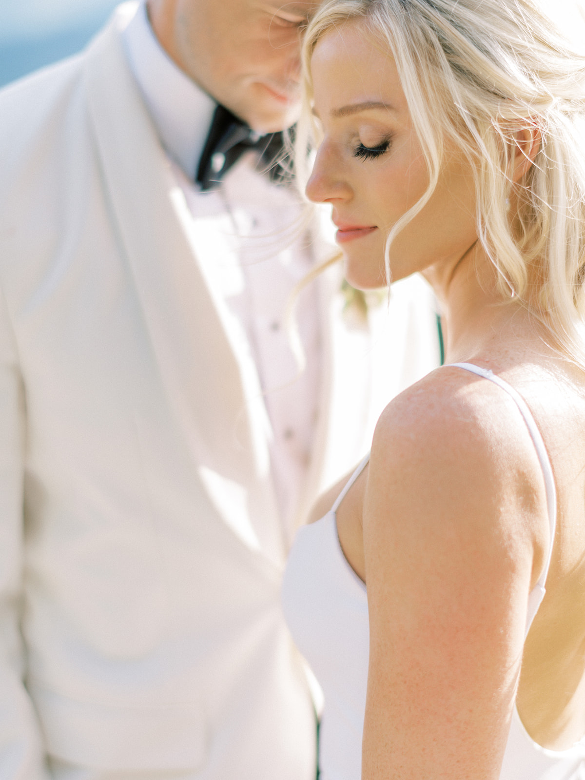 Juicebeats Photography | The Magnolia Venue | Light & airy wedding in neutral tones