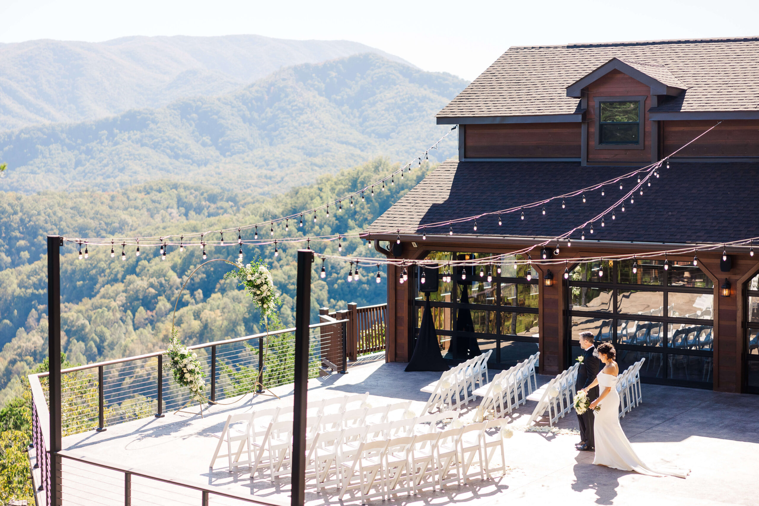 Weekday Destination Wedding | The Magnolia Venue | Pigeon Forge, TN | Outdoor Mountain Ceremony